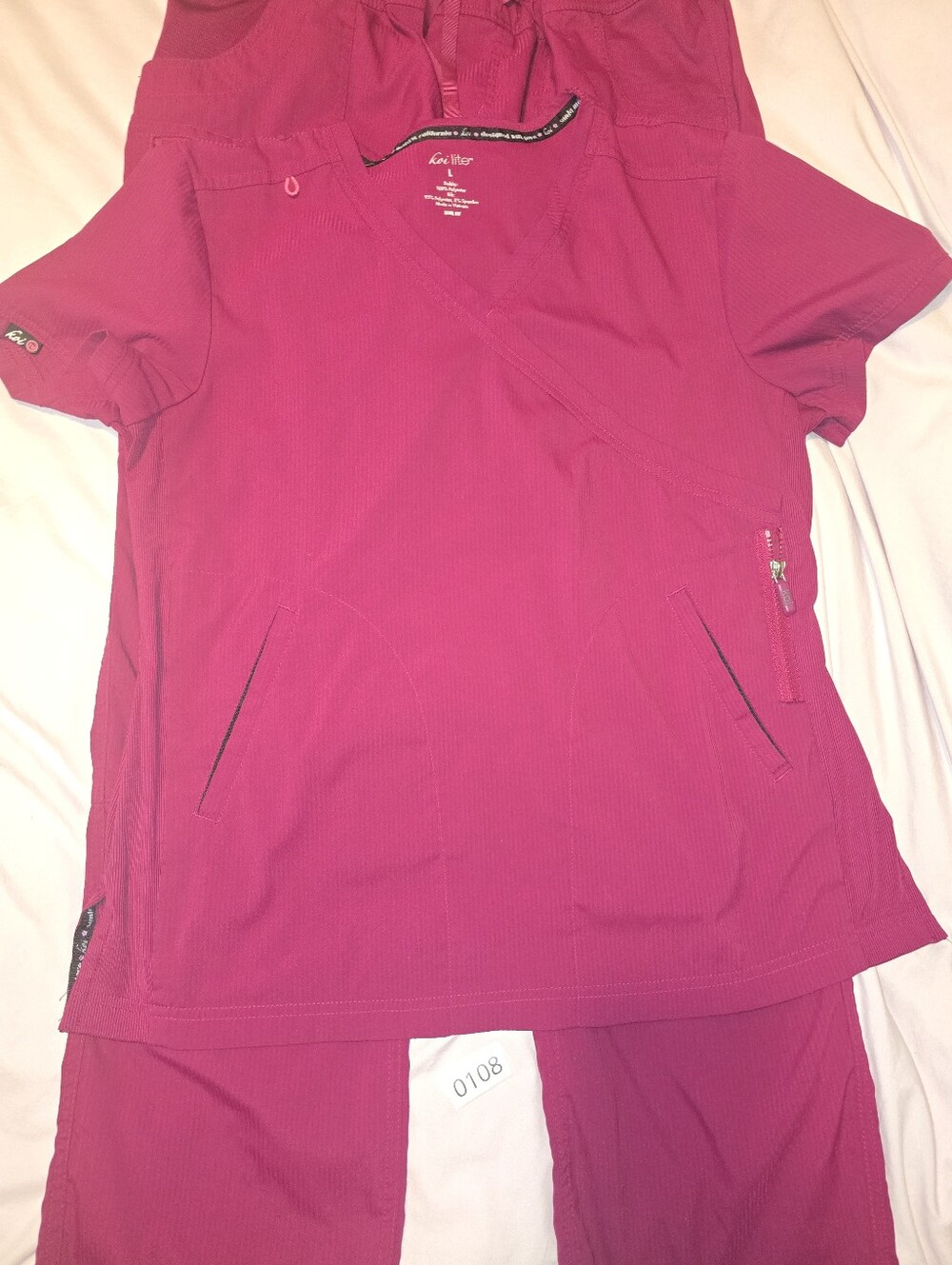 Koi Lite Magenta Scrub Set Size Large